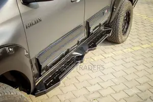 Hilux Hamer Side Step