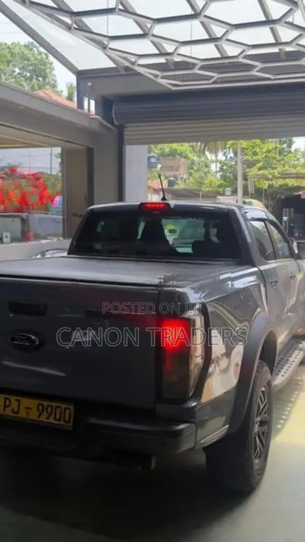 Ford Ranger Raptor Hamer Electric Roll Shutter