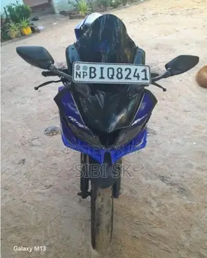 Yamaha R15 2019