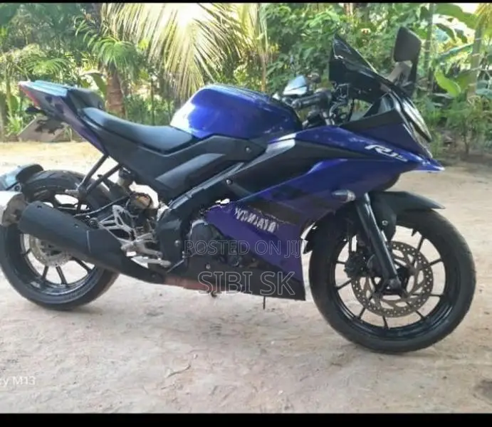 Yamaha R15 2019