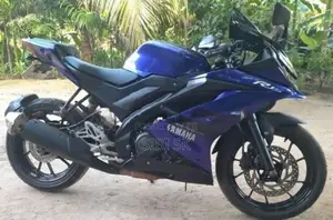 Yamaha R15 2019