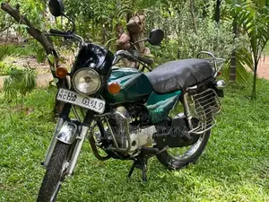 Bajaj Boxer 2005