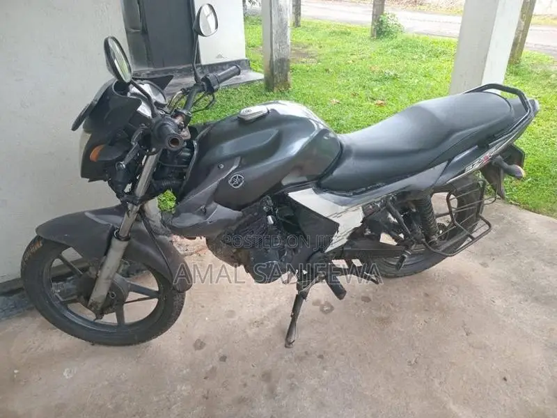 Yamaha SZR 2011