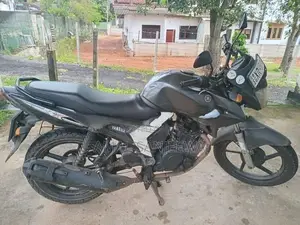Yamaha SZR 2011