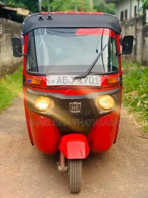 Bajaj RE 2016