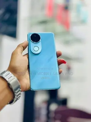 iqoo Z10r (Used)