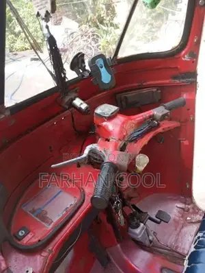 Bajaj RE 2006