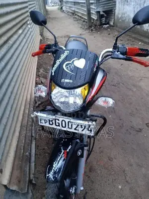 Hero HF Deluxe 2017