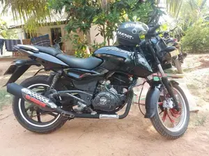 Bajaj Pulsar 180 2010
