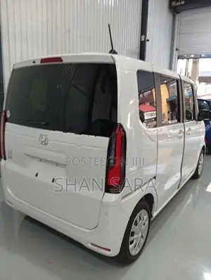 Honda N-Box 2023