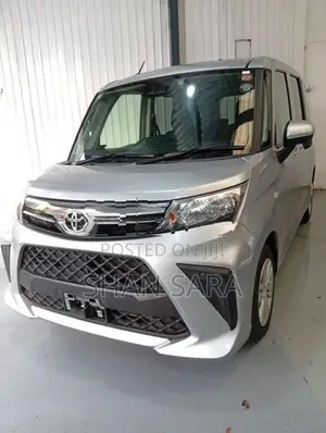 Toyota Roomy x 2023