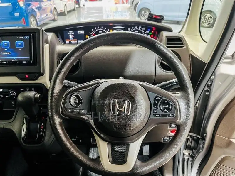 Honda N-Box G 2023