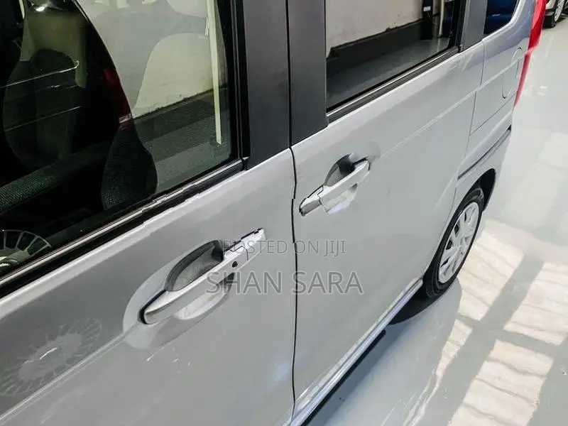 Honda N-Box G 2023