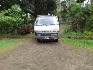 Toyota Toyoace 1989