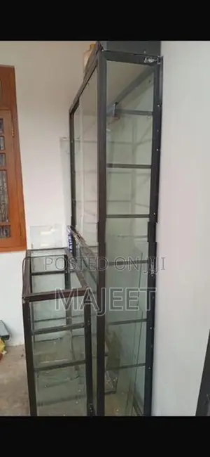 Aluminum Frame Glass Showcase