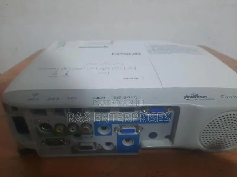 945H Epson Daylight Projector