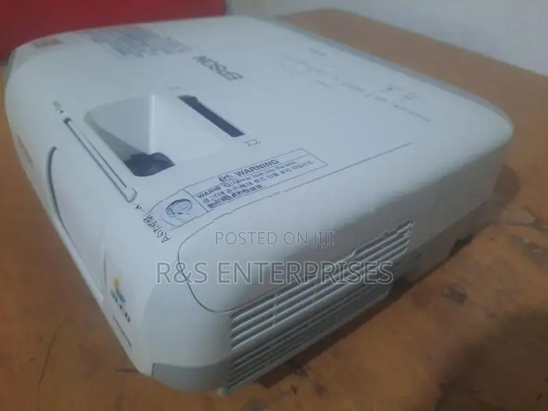 945H Epson Daylight Projector