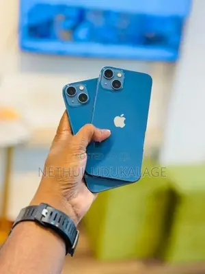 Apple iPhone 13 256GB (BLUE) (Used)