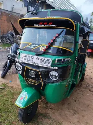 Bajaj RE 2018 Three Wheeler
