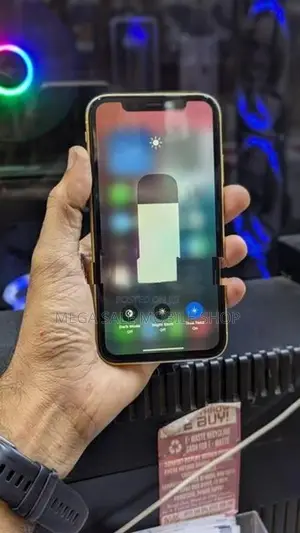 Apple iPhone XR 128GB (Used)