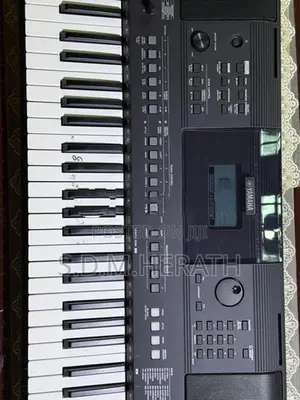 Yamaha PSR E463 Keyboard