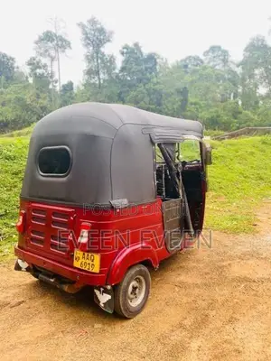 Bajaj RE 2014