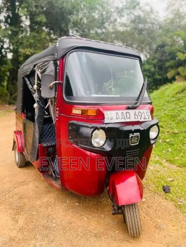Bajaj RE 2014