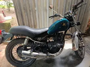 Yamaha XSR125 2000
