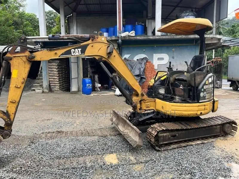 CAT Excavator
