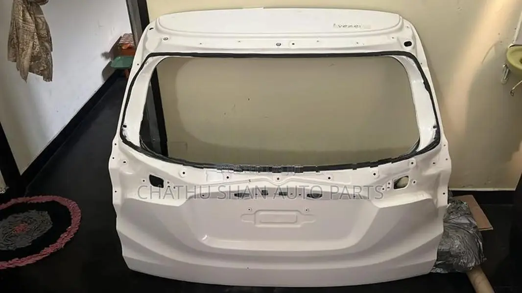 Honda Vezel Dicky Door