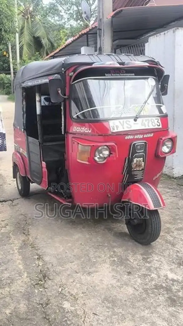 Bajaj RE 2011