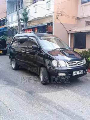Toyota Noah 2002