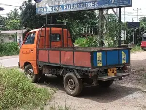 Mitsubishi Delica 1975