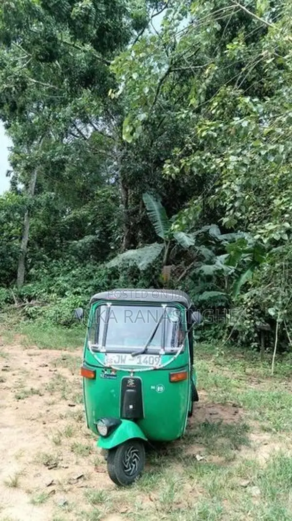 Bajaj RE 2 stroke 2004