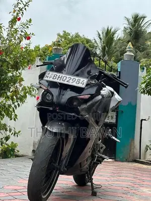 Bajaj Pulsar RS200 2019