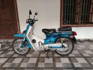 Honda Super Cub 2003