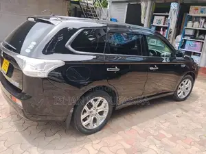 Mitsubishi Outlander 2015