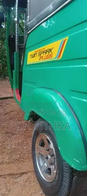 Bajaj RE 4 Stroke 2015