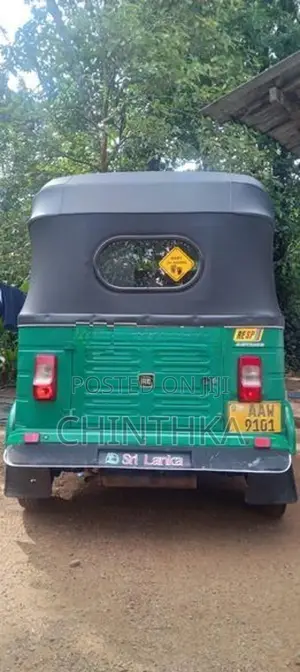 Bajaj RE 4 Stroke 2015