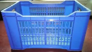 Plastic Crates - 3 Buckets