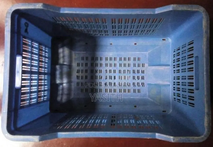 Plastic Crates - 3 Buckets