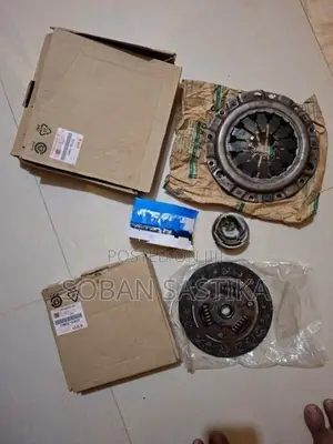 Suzuki Every DA16 2015 Engine Parts