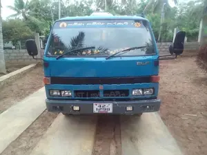 Isuzu Elf 14.5 Lorry 1987