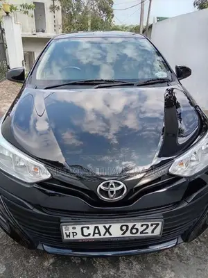 Toyota Yaris Ativ 2017