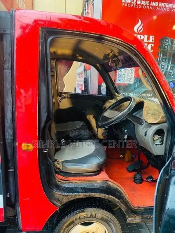 Mahindra Maxximo Lorry 2012