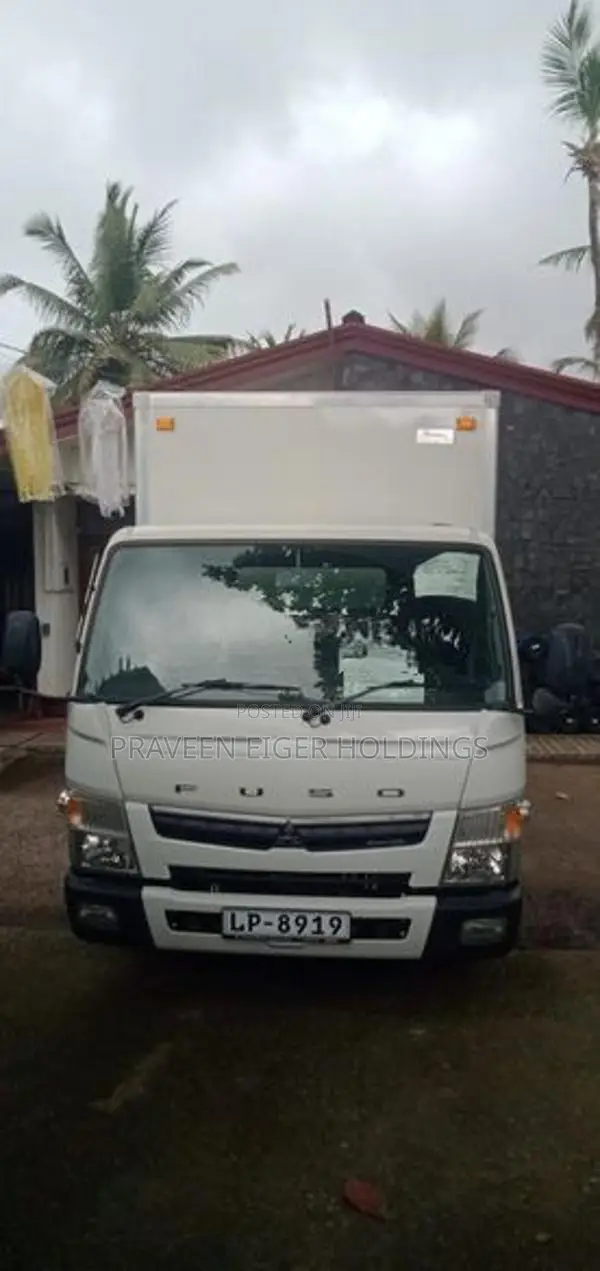 Mitsubishi Canter 4P10 2025