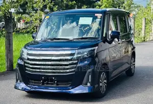Toyota Roomy Custom G 2025