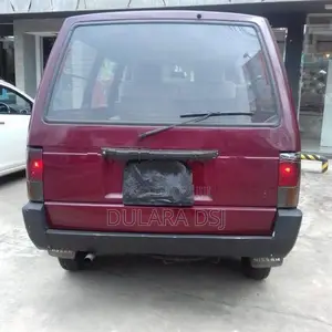 Nissan Vanette 1988