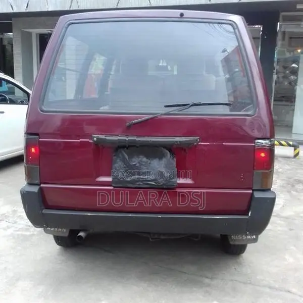 Nissan Vanette 1988