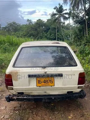 Toyota Corolla DX 1986